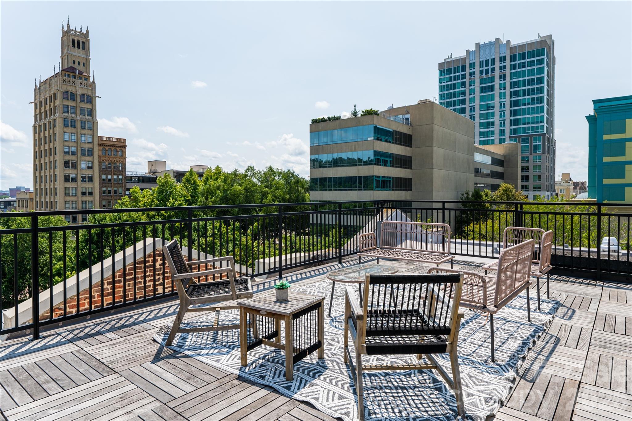 122 College Street #301 — Asheville