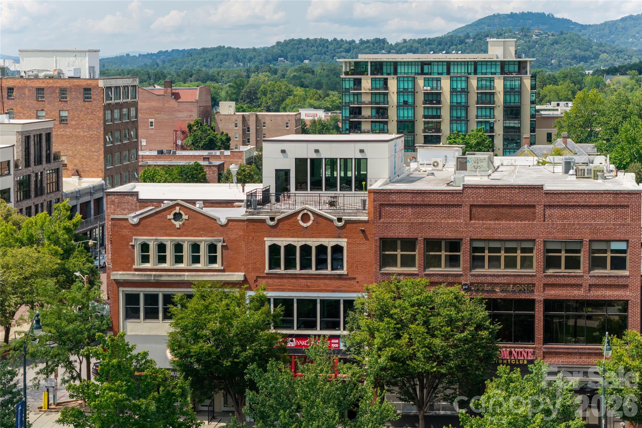 122 College Street #301 — Asheville