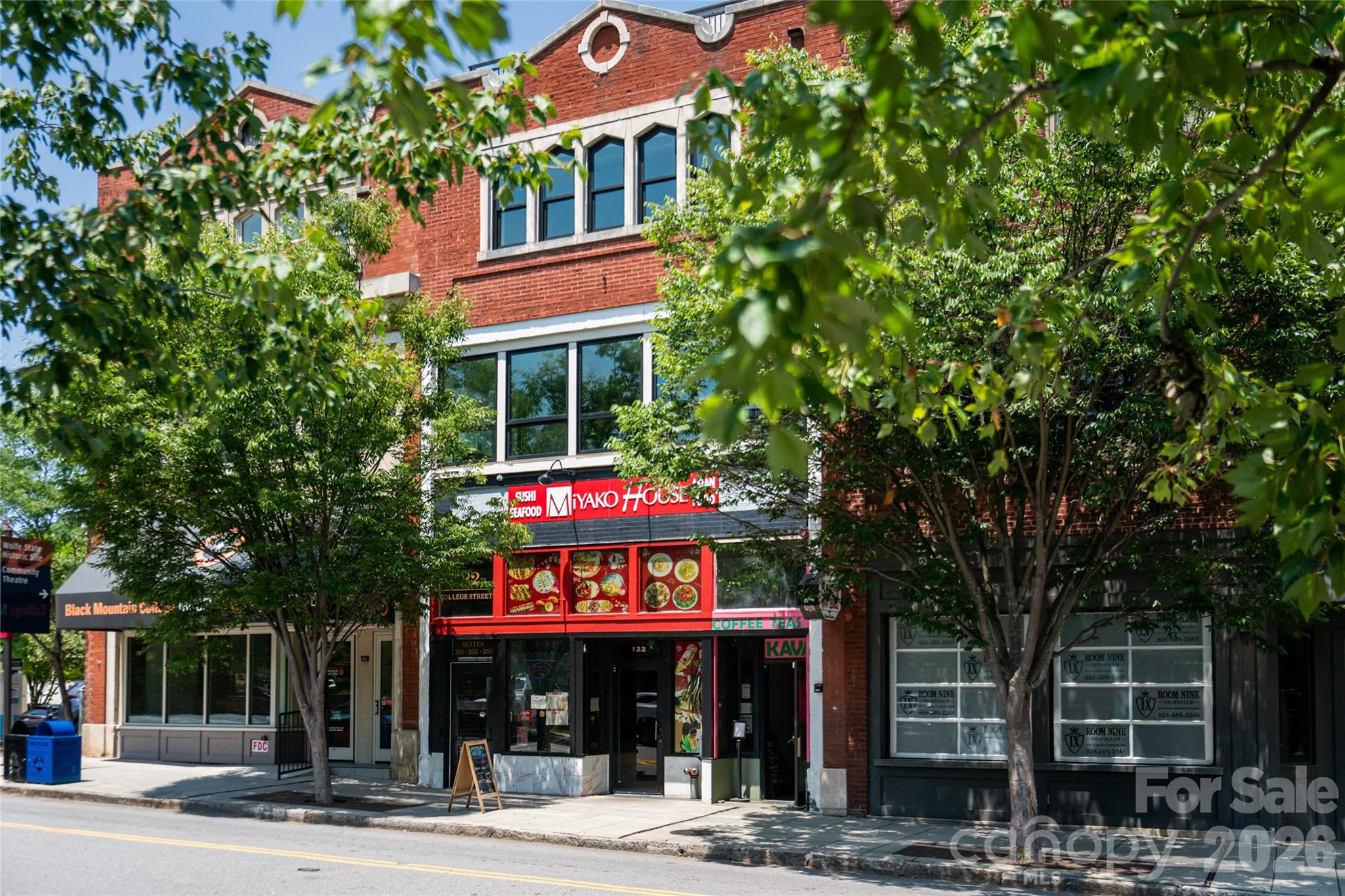 122 College Street #301 — Asheville