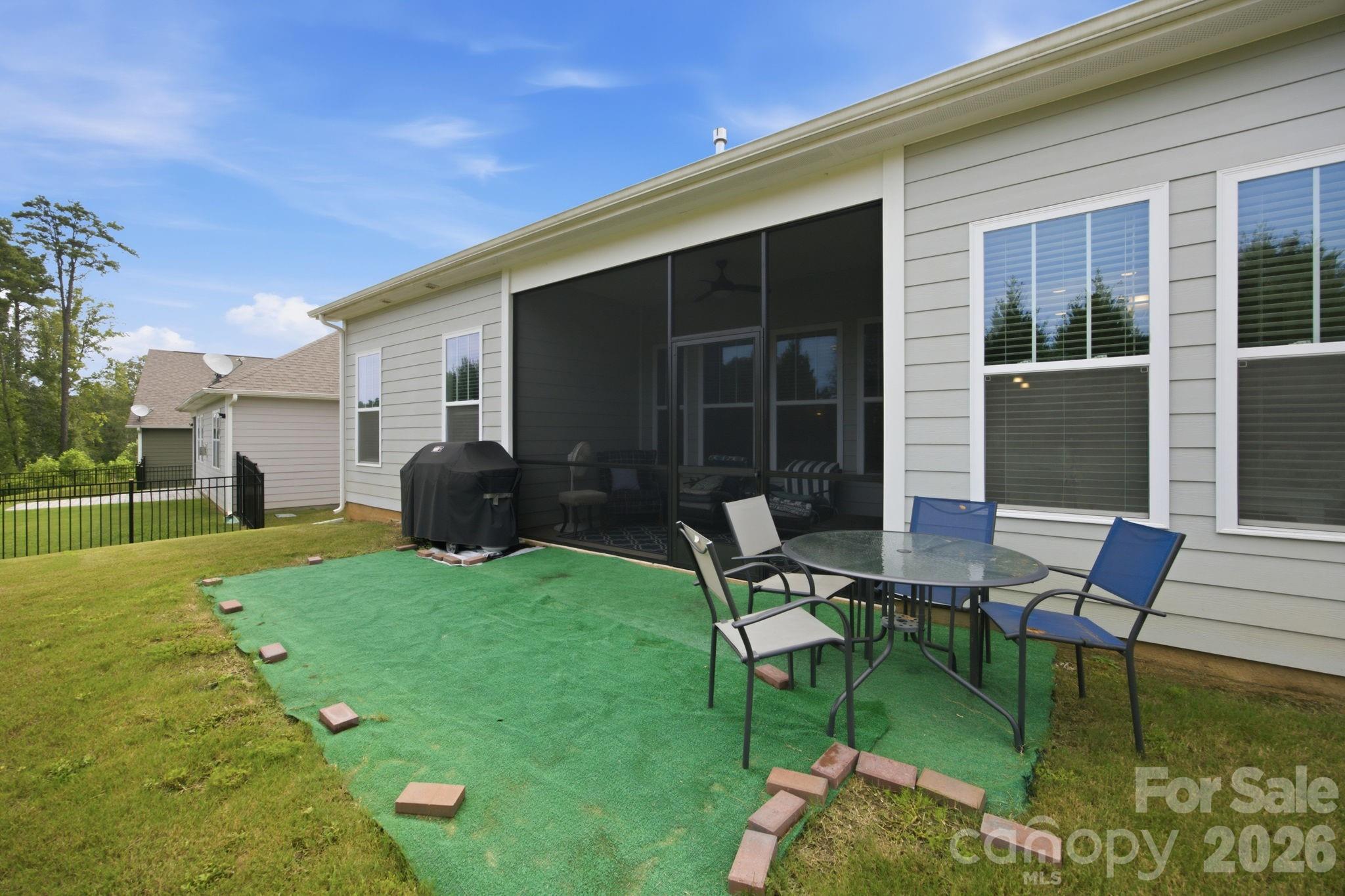 354 Secretariat Drive — Iron Station