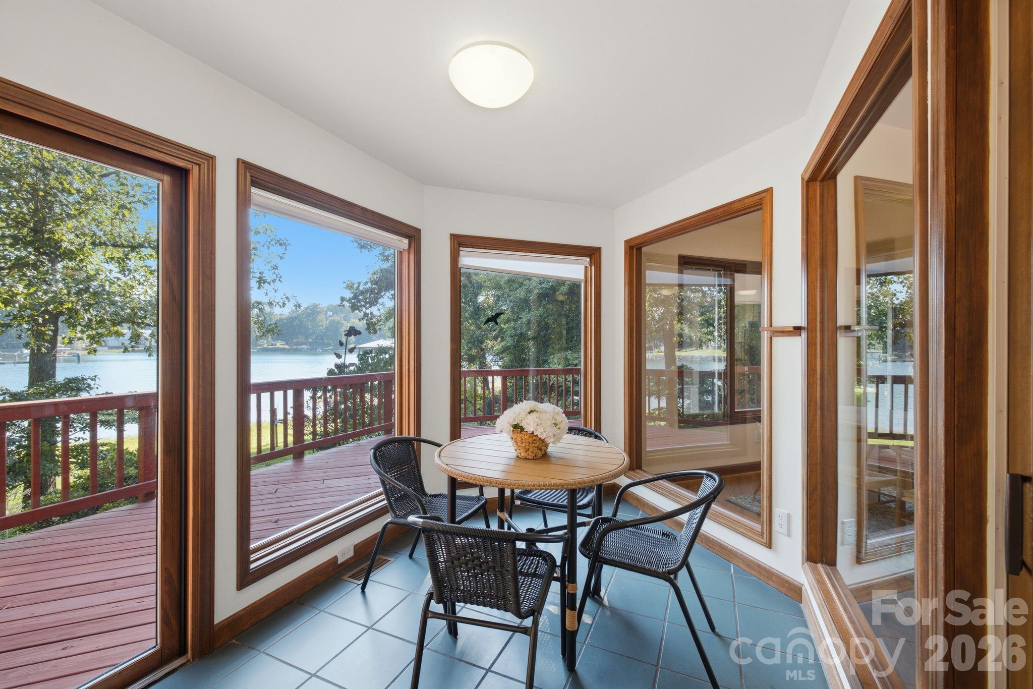 125 Misty Cove Lane — Mooresville