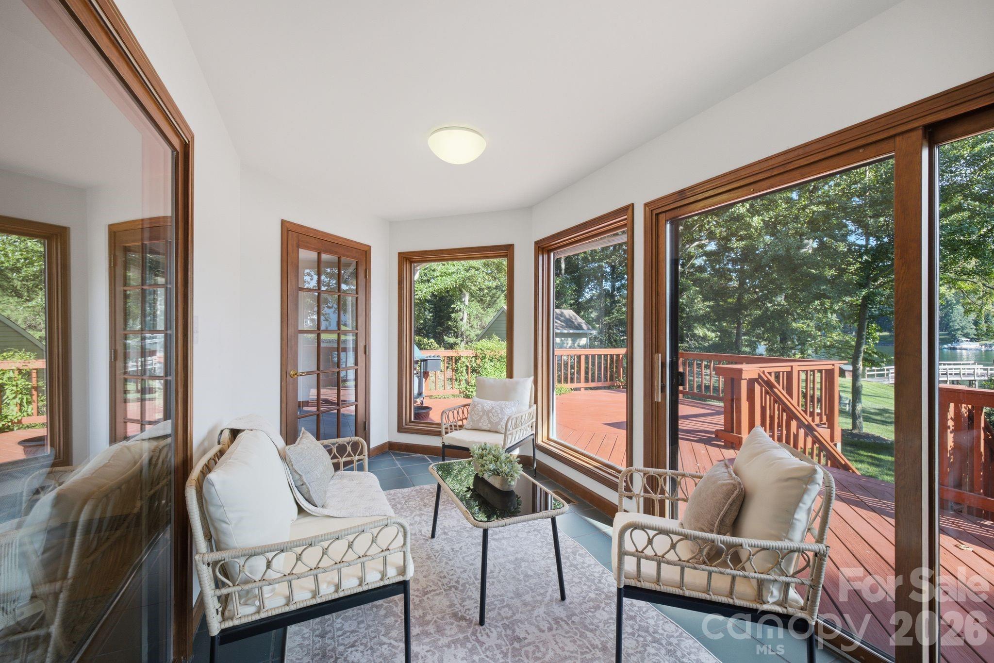 125 Misty Cove Lane — Mooresville