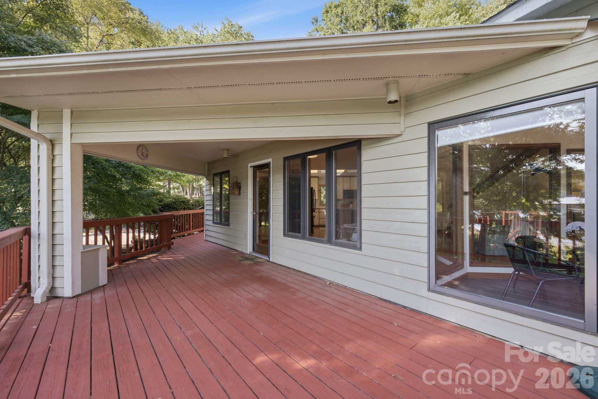 125 Misty Cove Lane — Mooresville