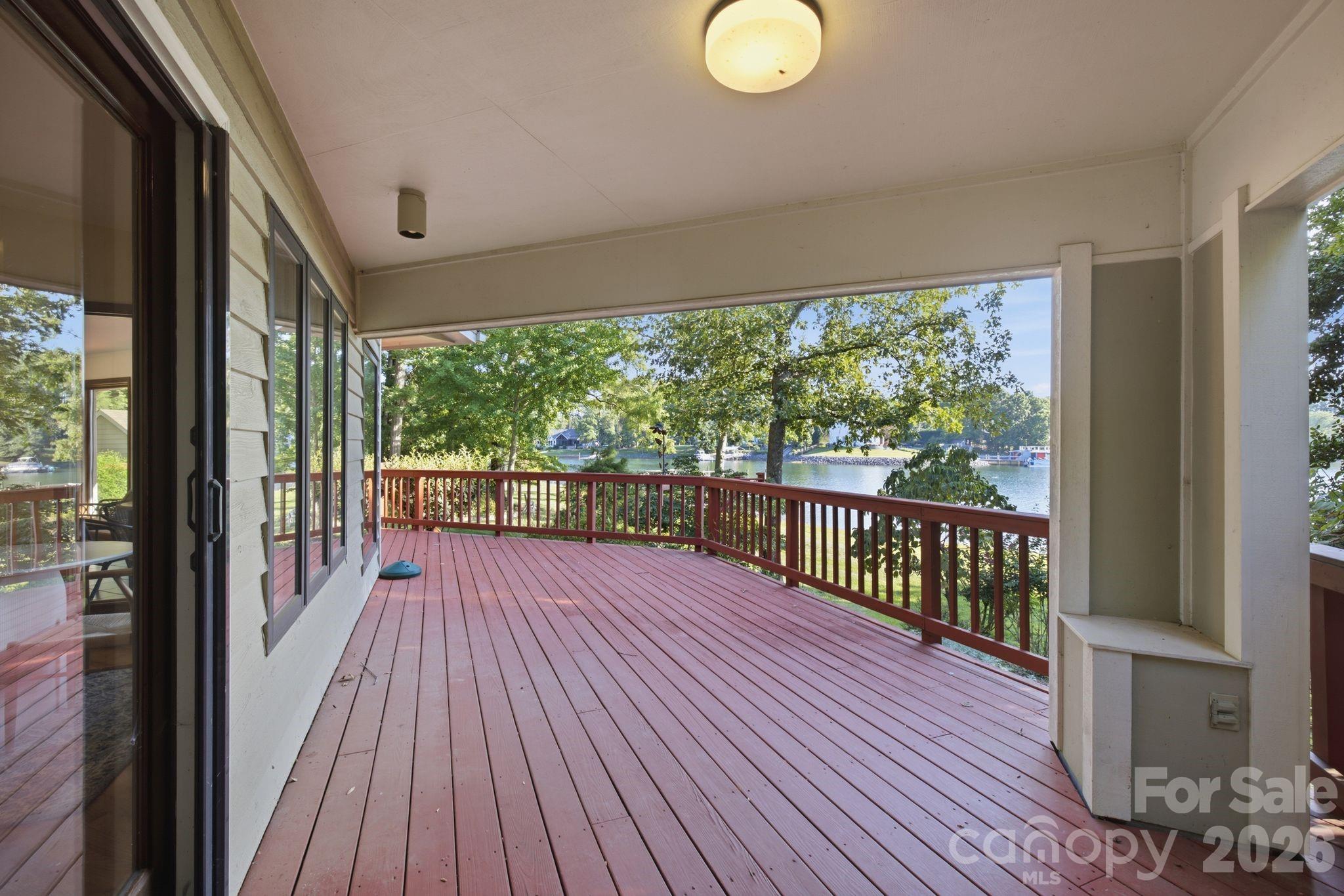 125 Misty Cove Lane — Mooresville