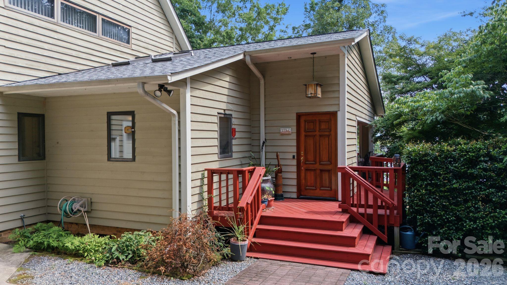 125 Misty Cove Lane — Mooresville
