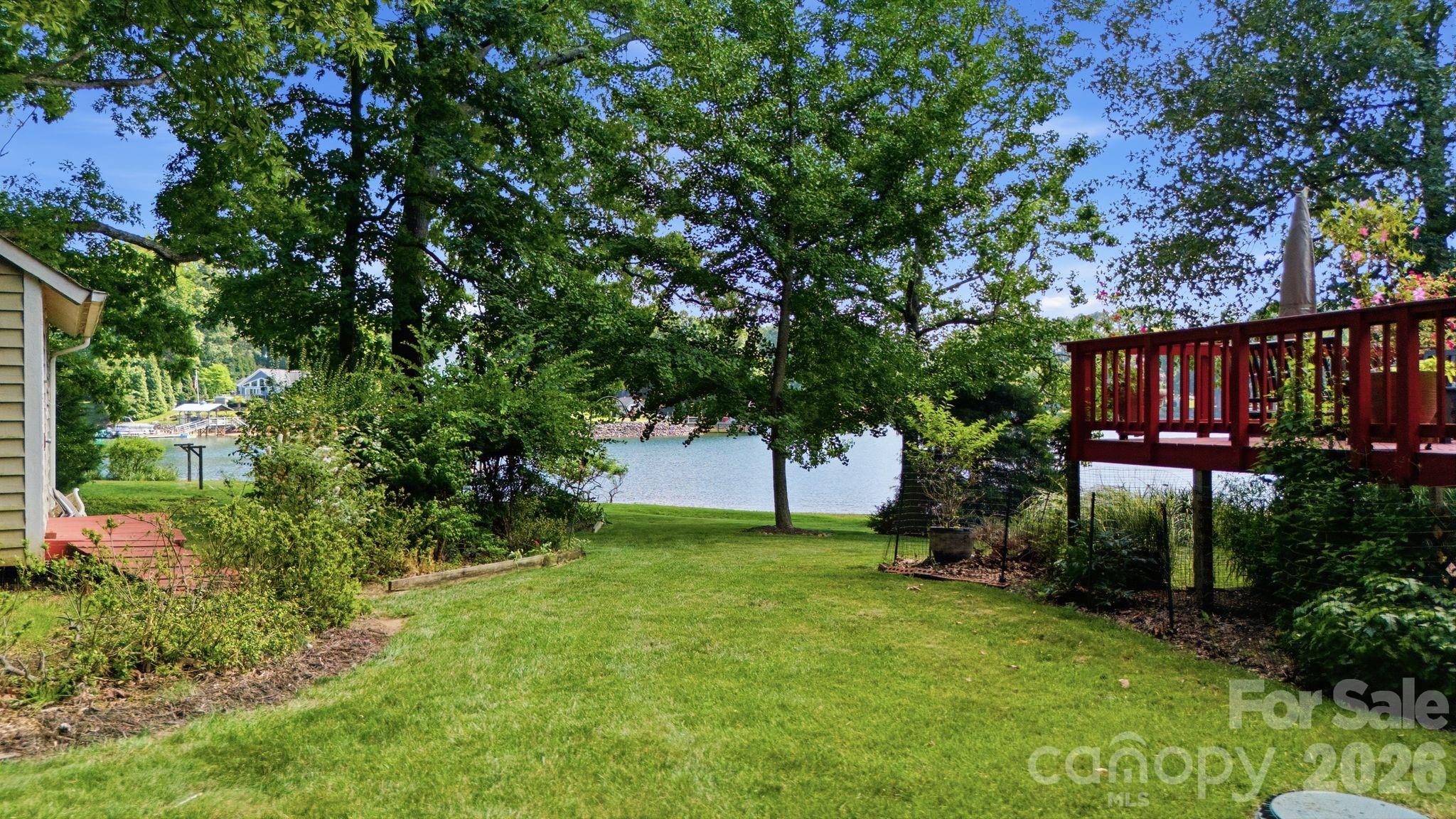 125 Misty Cove Lane — Mooresville