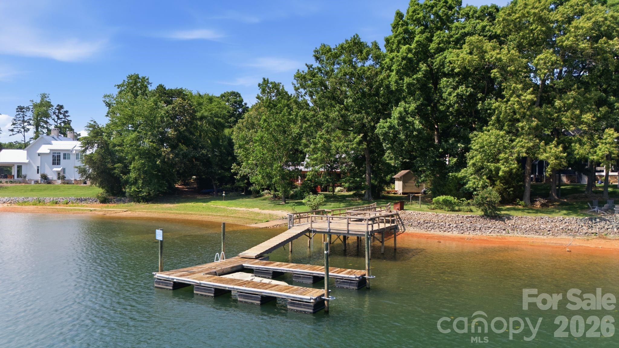 125 Misty Cove Lane — Mooresville