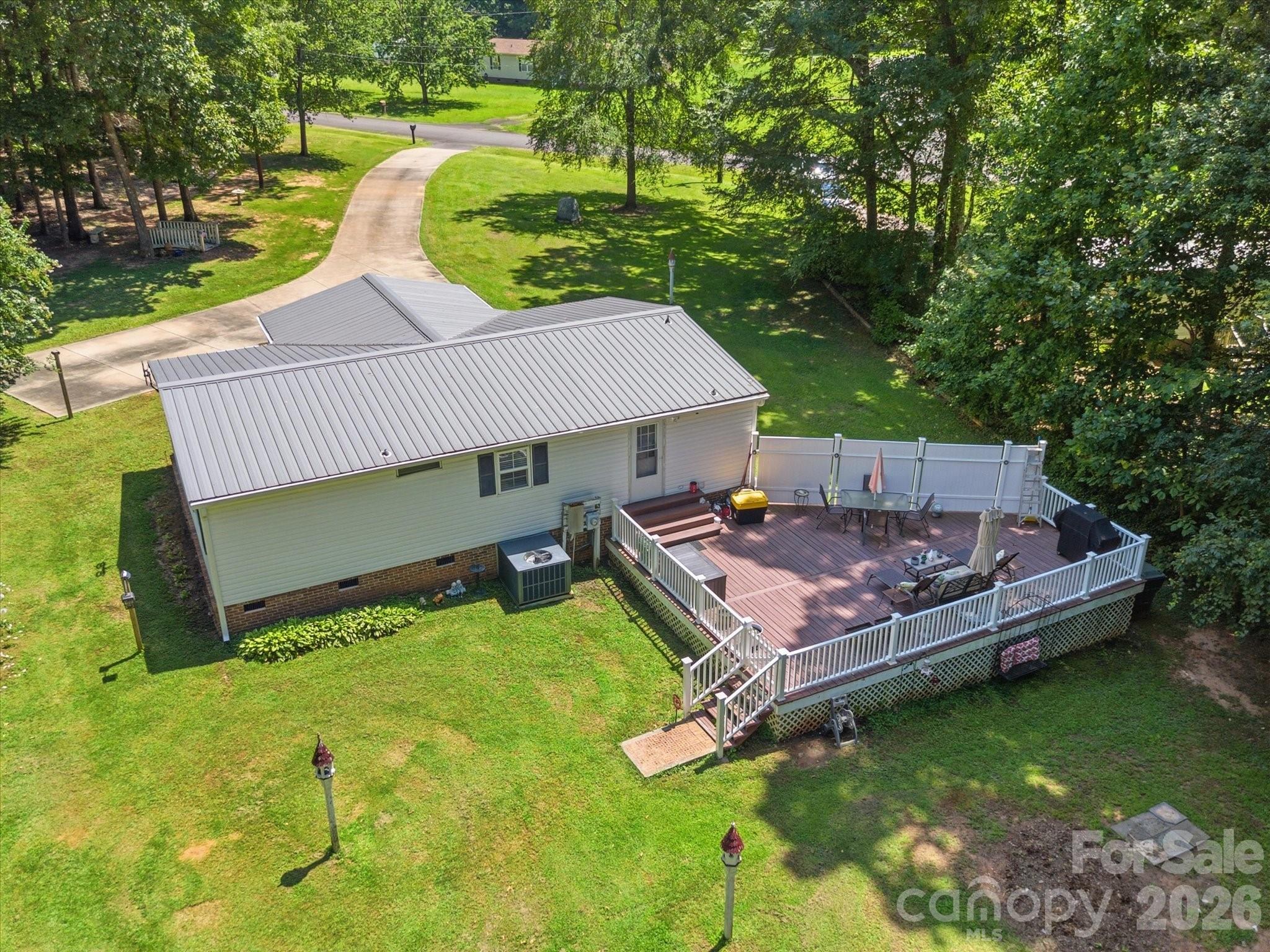 5766 Adicks Court — York