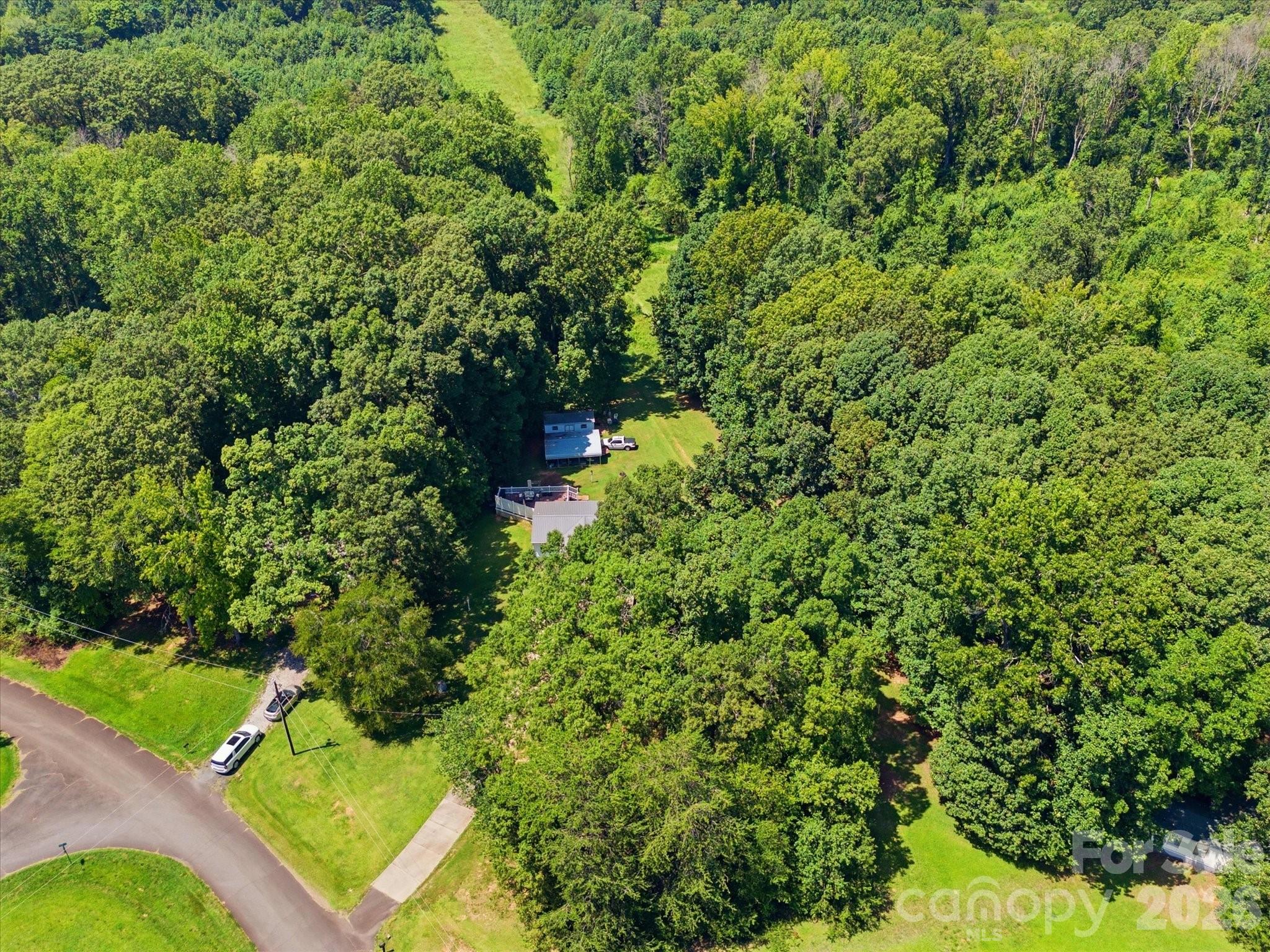 5766 Adicks Court — York