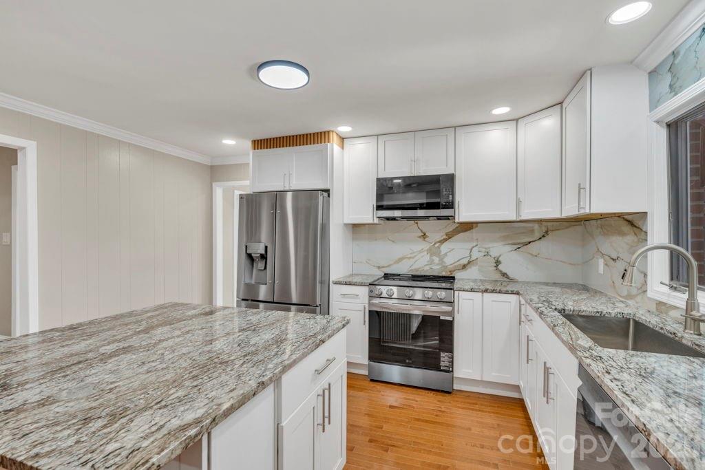 490 Morehead Road — Marion