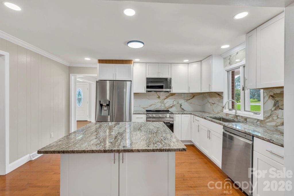490 Morehead Road — Marion