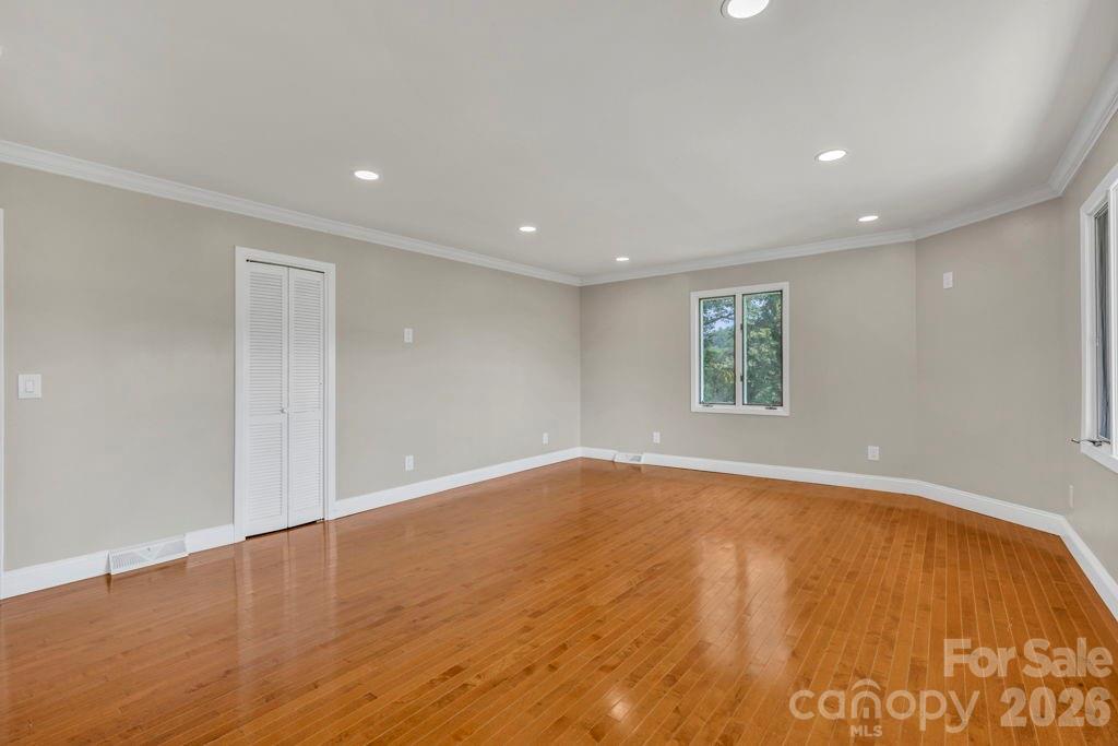490 Morehead Road — Marion