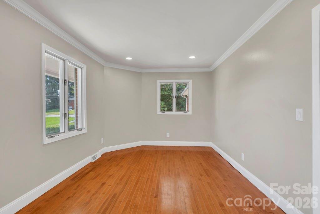 490 Morehead Road — Marion