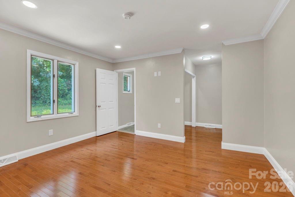 490 Morehead Road — Marion
