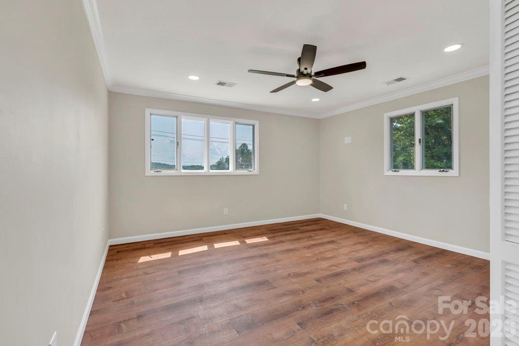490 Morehead Road — Marion