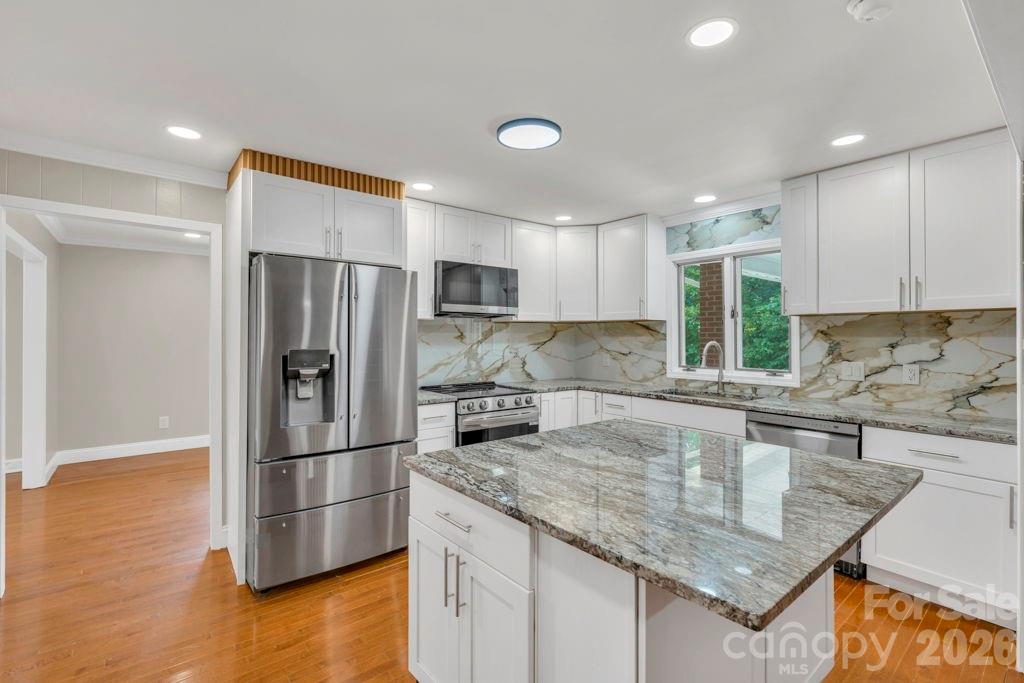490 Morehead Road — Marion