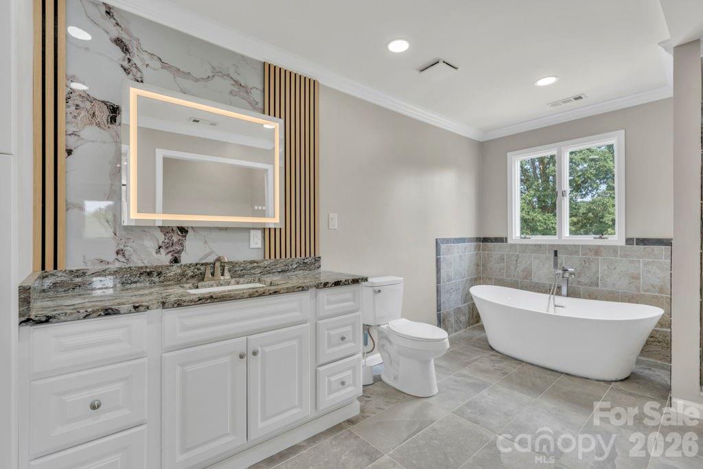 490 Morehead Road — Marion
