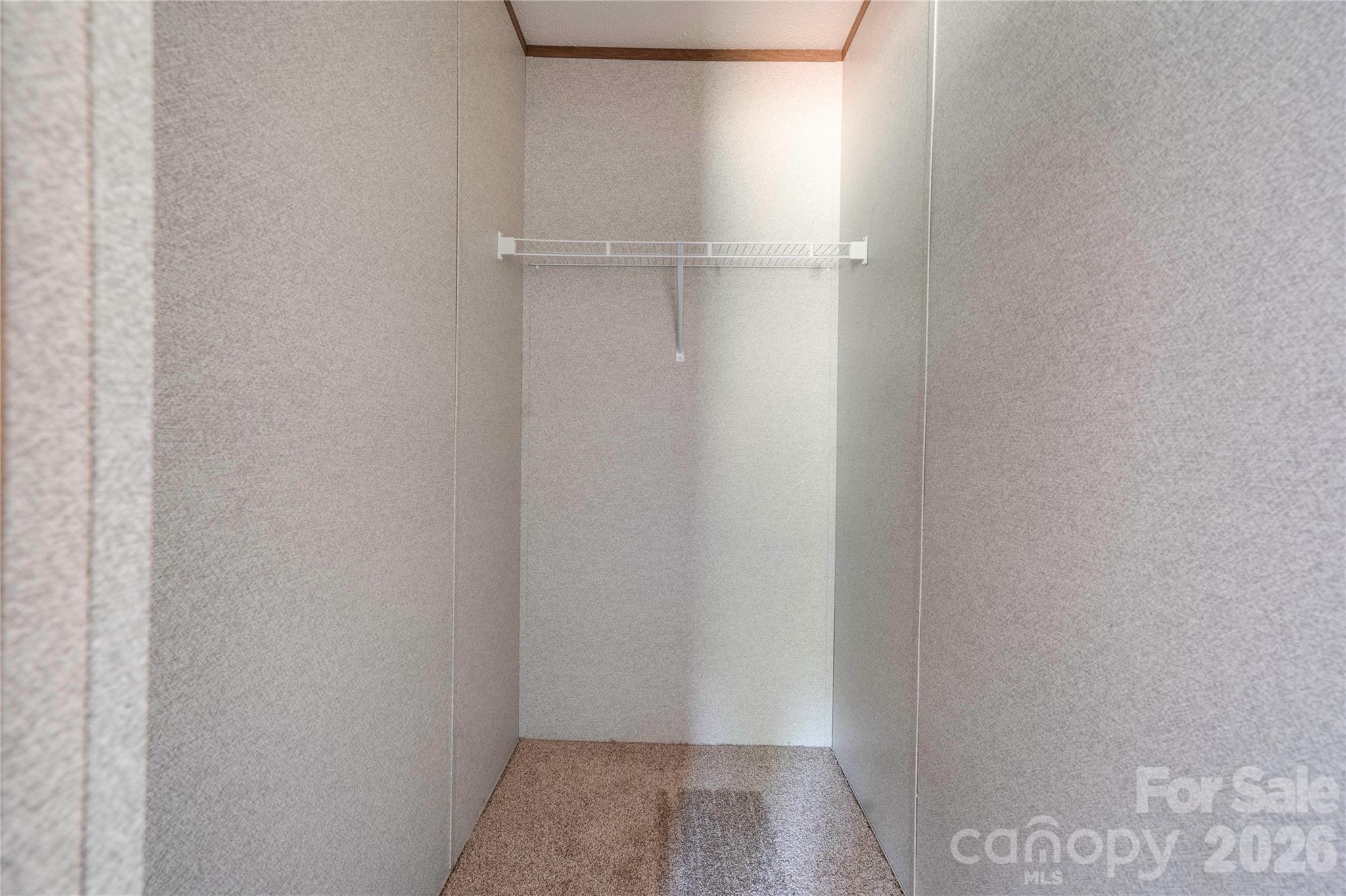 804 Eagleview Lane — Lawndale