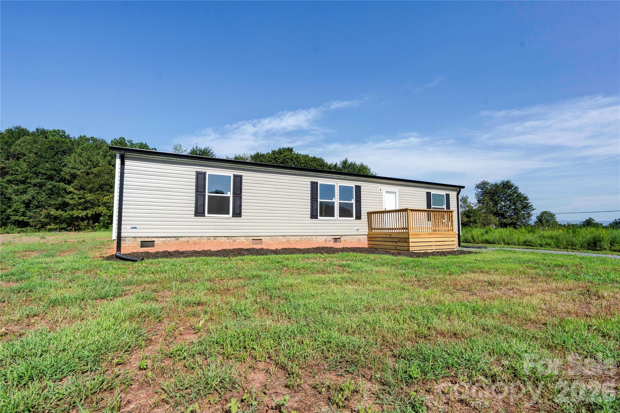 804 Eagleview Lane — Lawndale