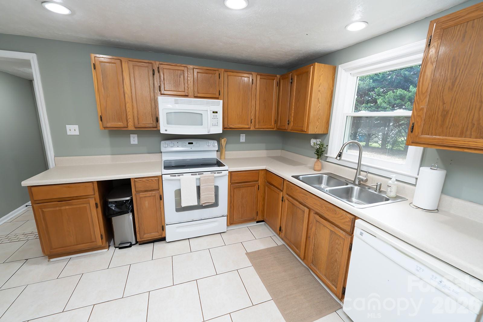 4170 Duff Drive — Hudson