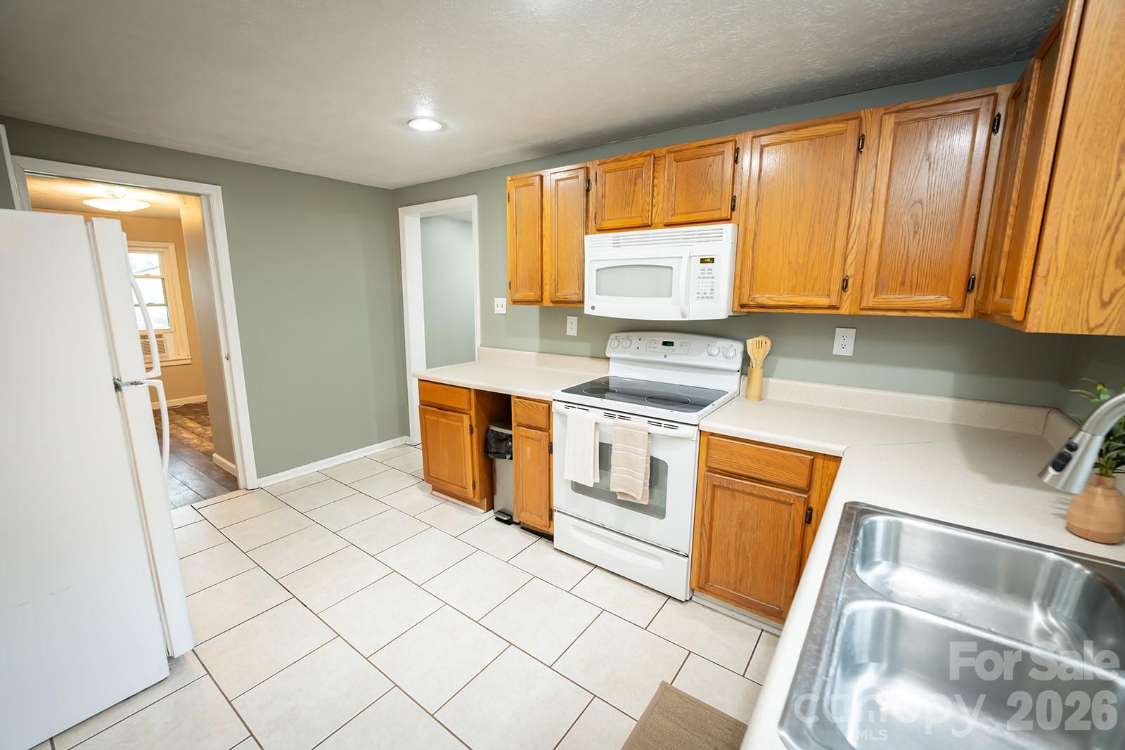 4170 Duff Drive — Hudson