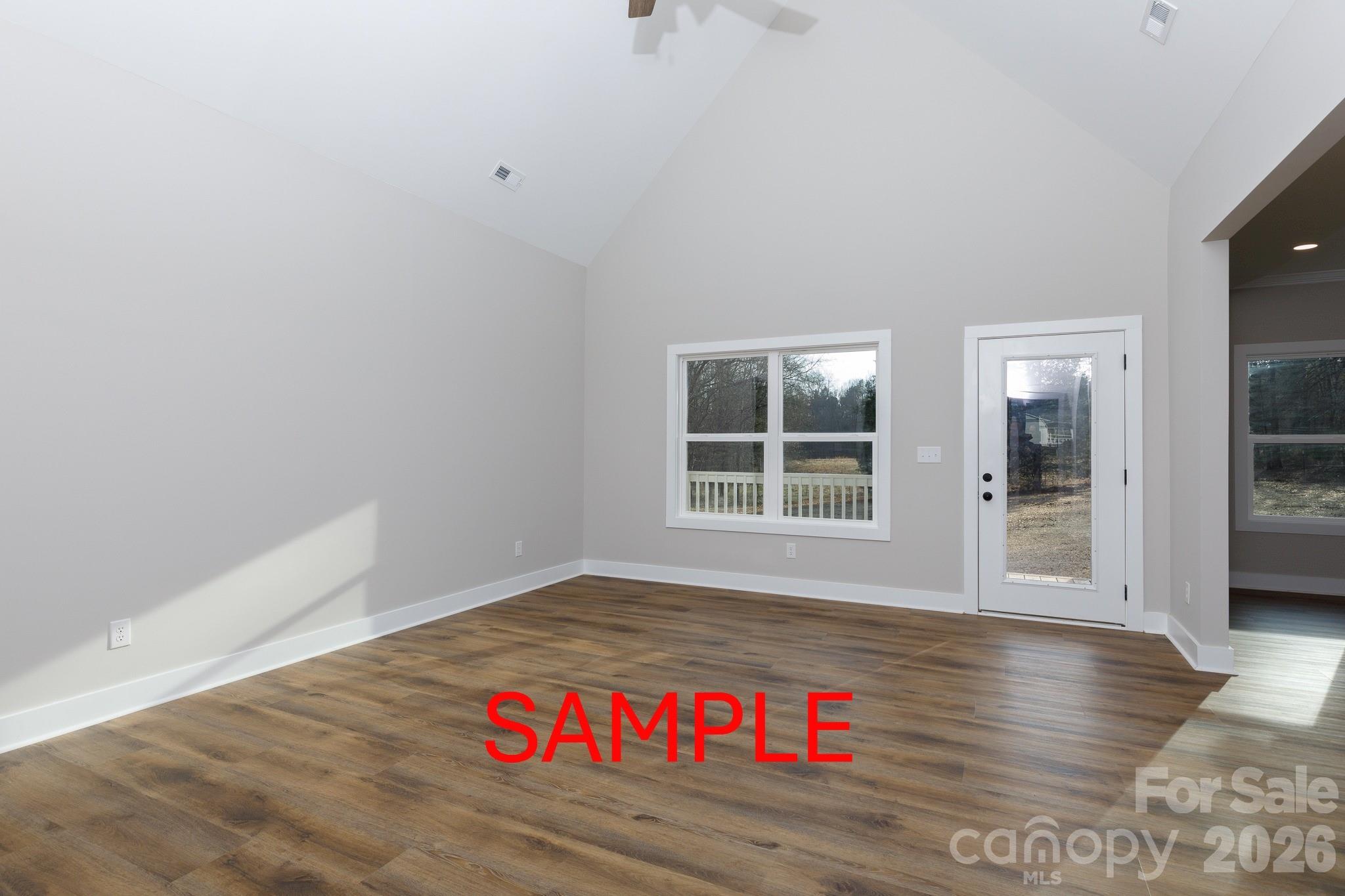 989 Rhyne Road — Clover