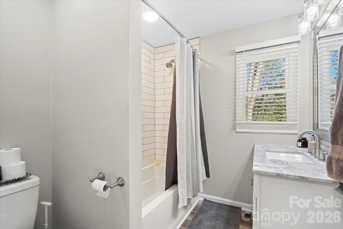 624 Dundeen Drive — Gastonia