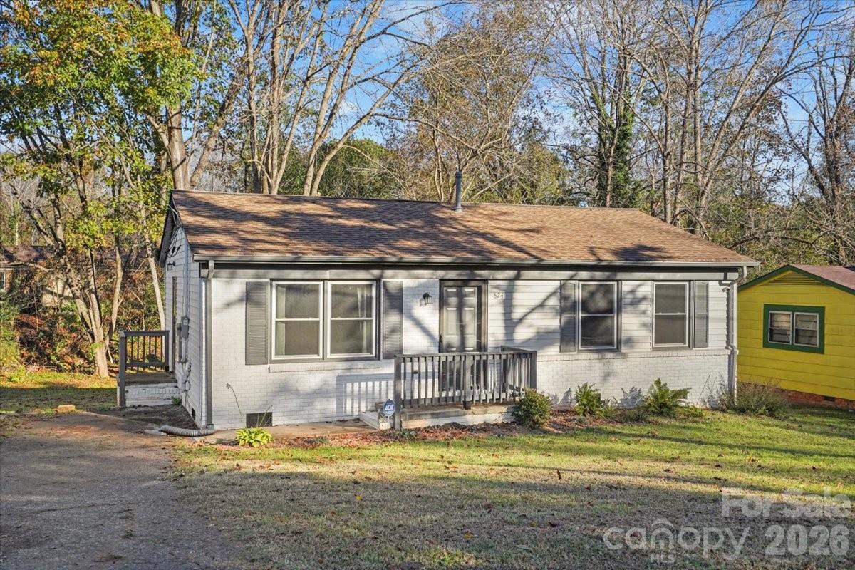 624 Dundeen Drive — Gastonia