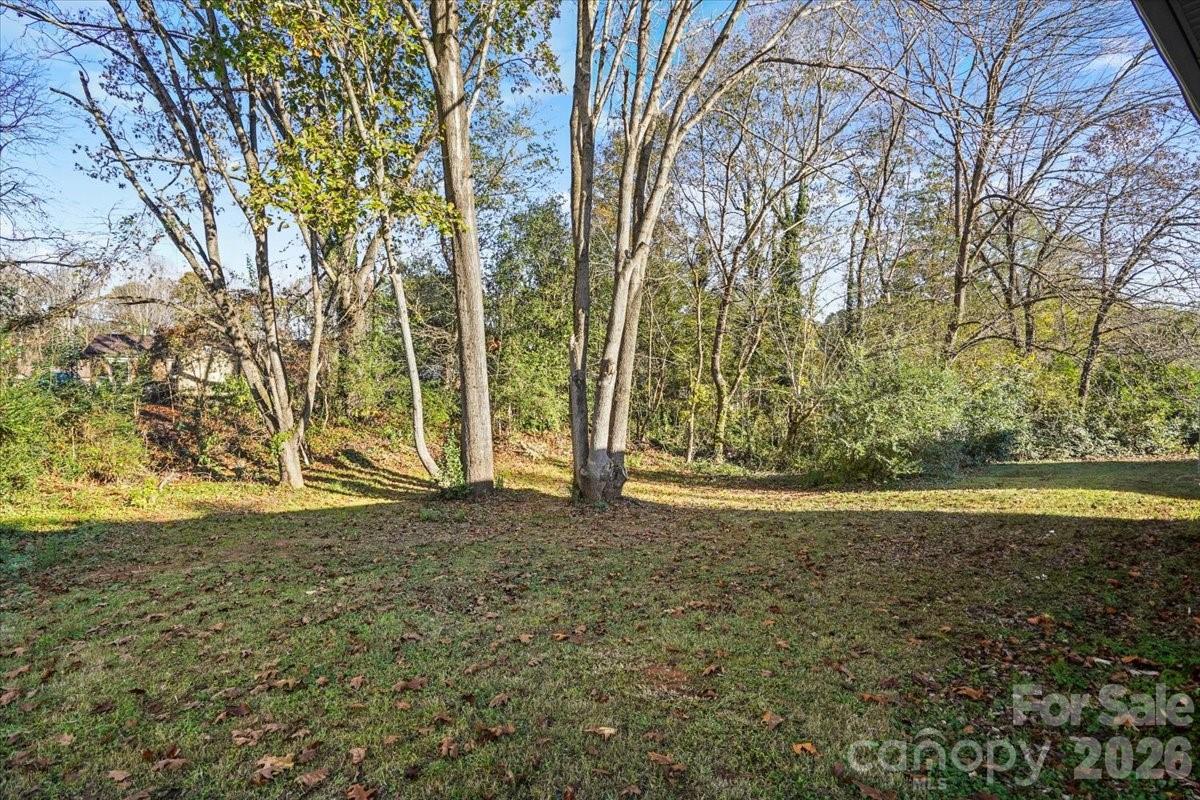 624 Dundeen Drive — Gastonia