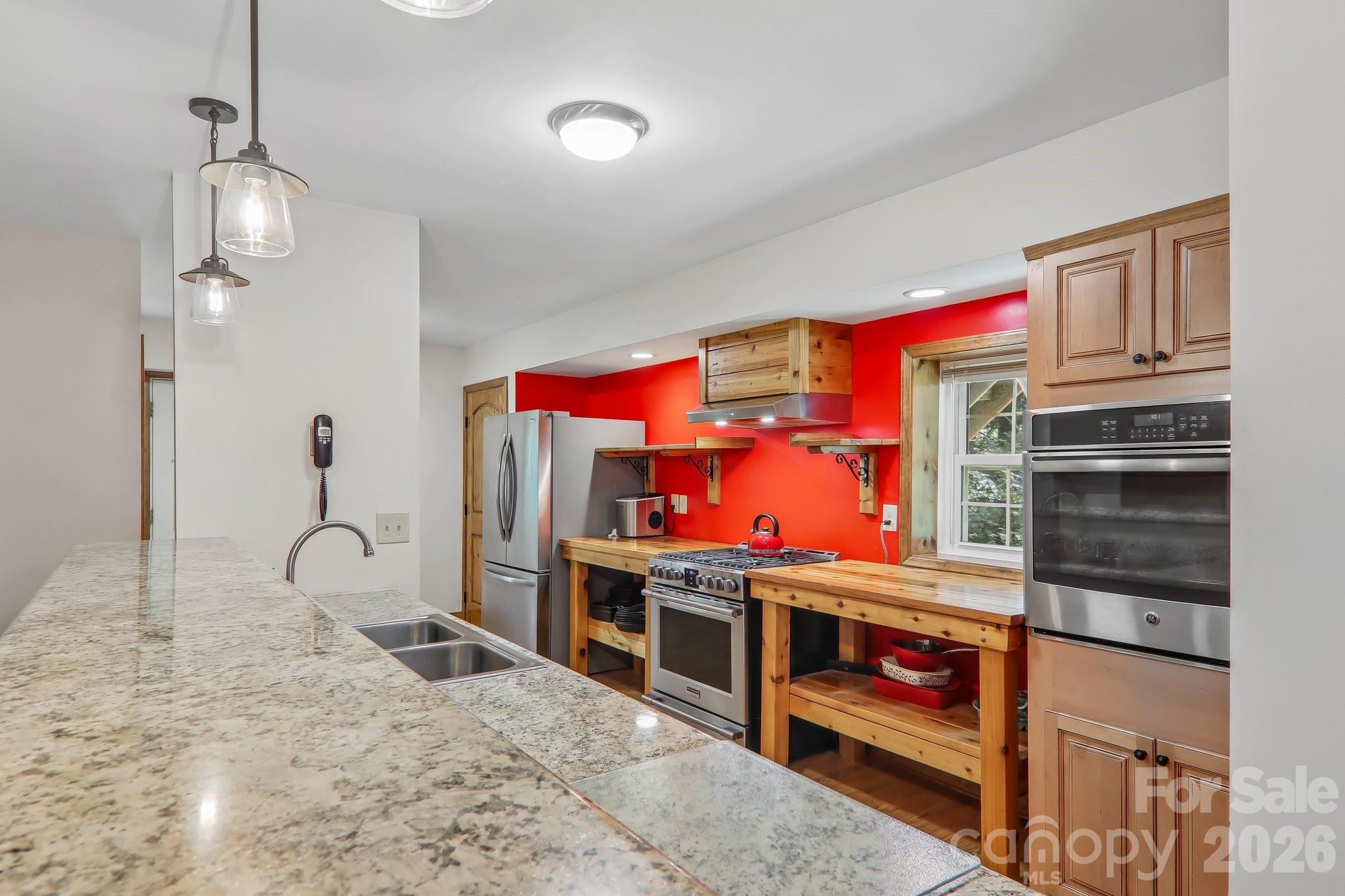1414 Kanuga Road — Hendersonville