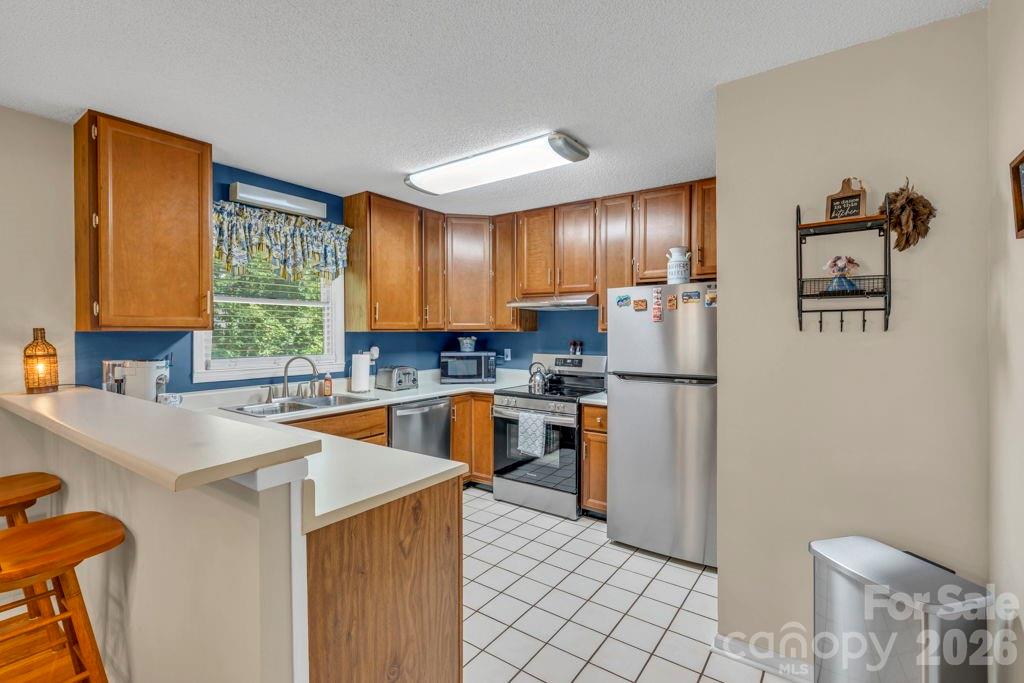 655 Overlook Drive — Spruce Pine