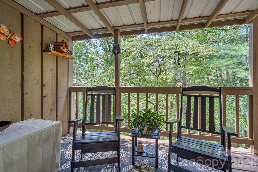 655 Overlook Drive — Spruce Pine