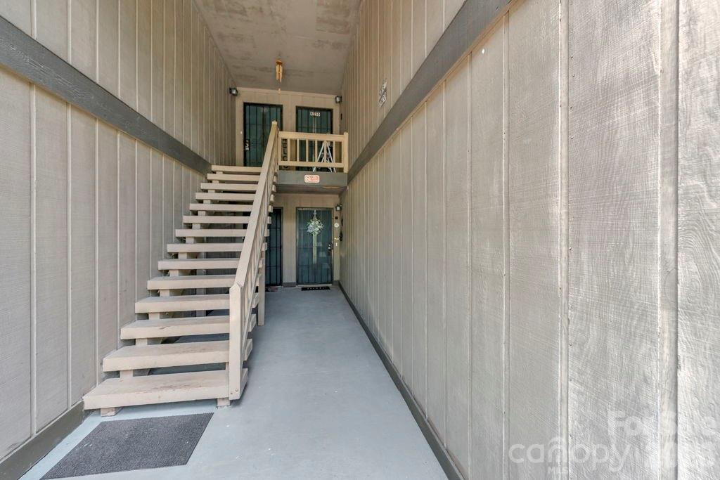 655 Overlook Drive — Spruce Pine