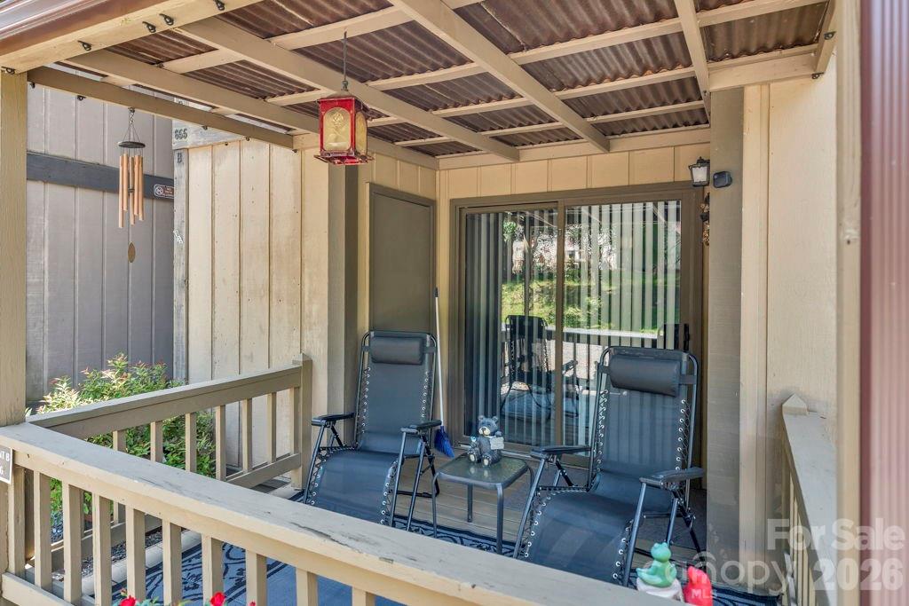 655 Overlook Drive — Spruce Pine