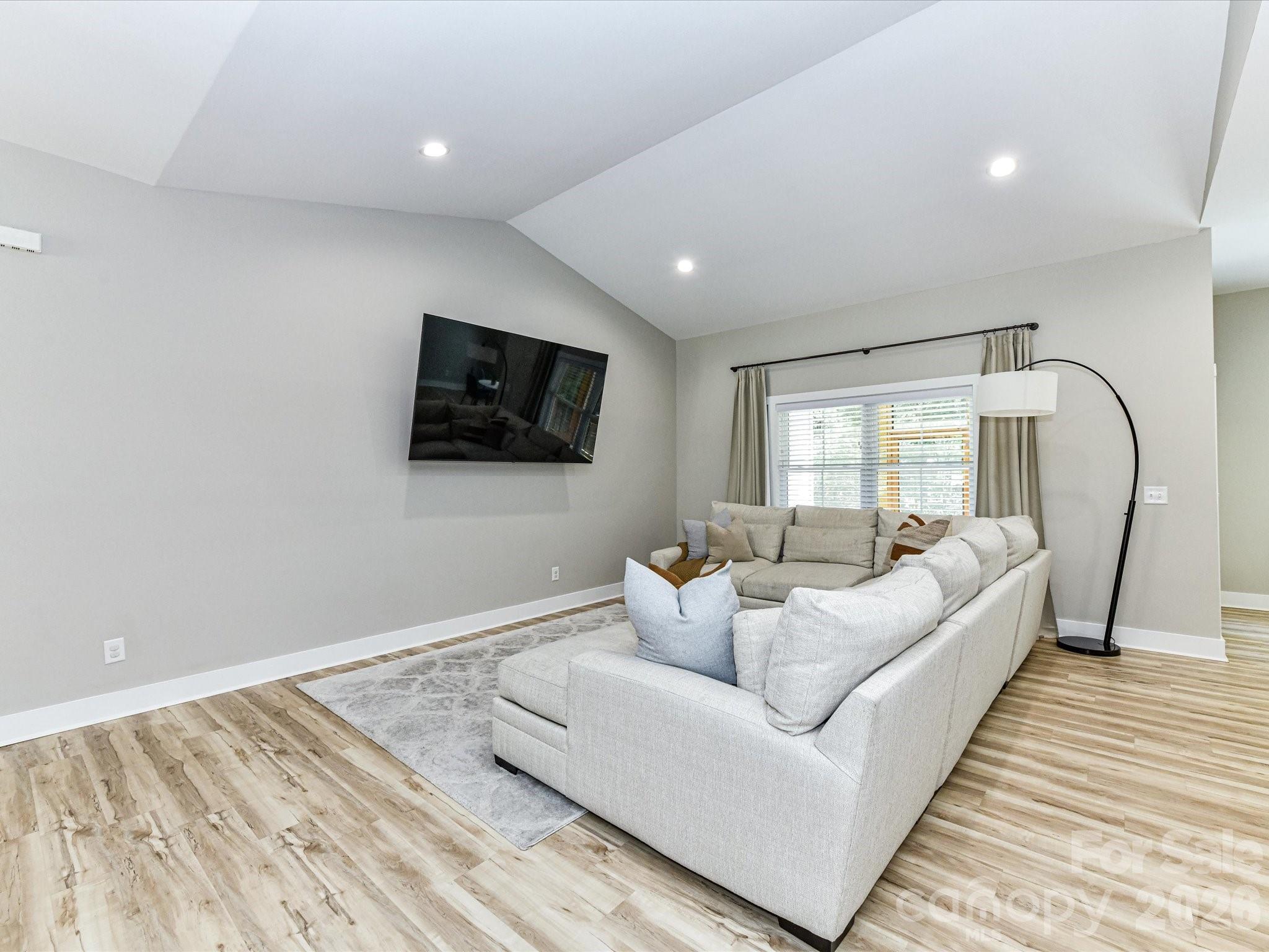 997 S Skyland Drive — Mount Pleasant