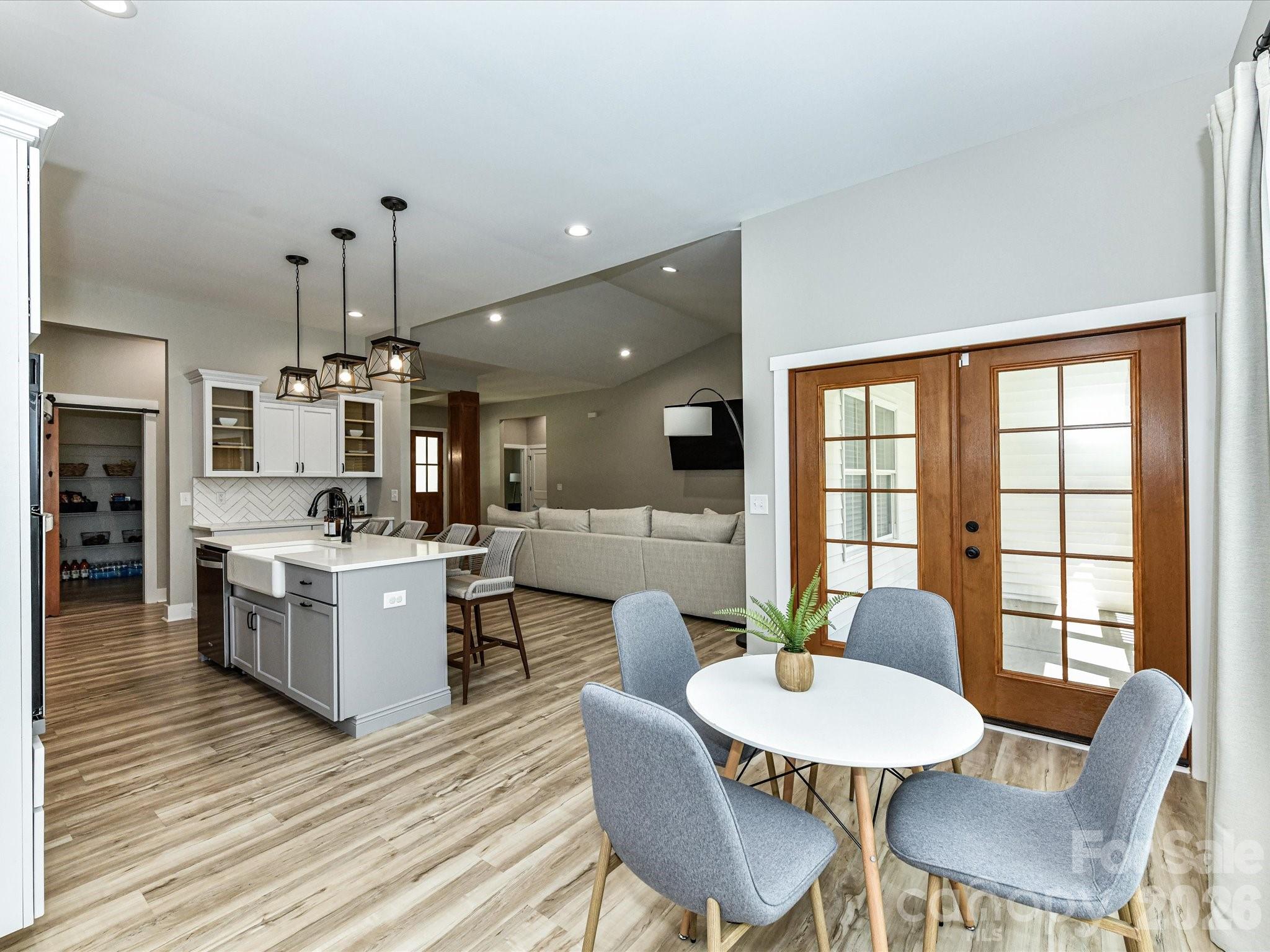 997 S Skyland Drive — Mount Pleasant