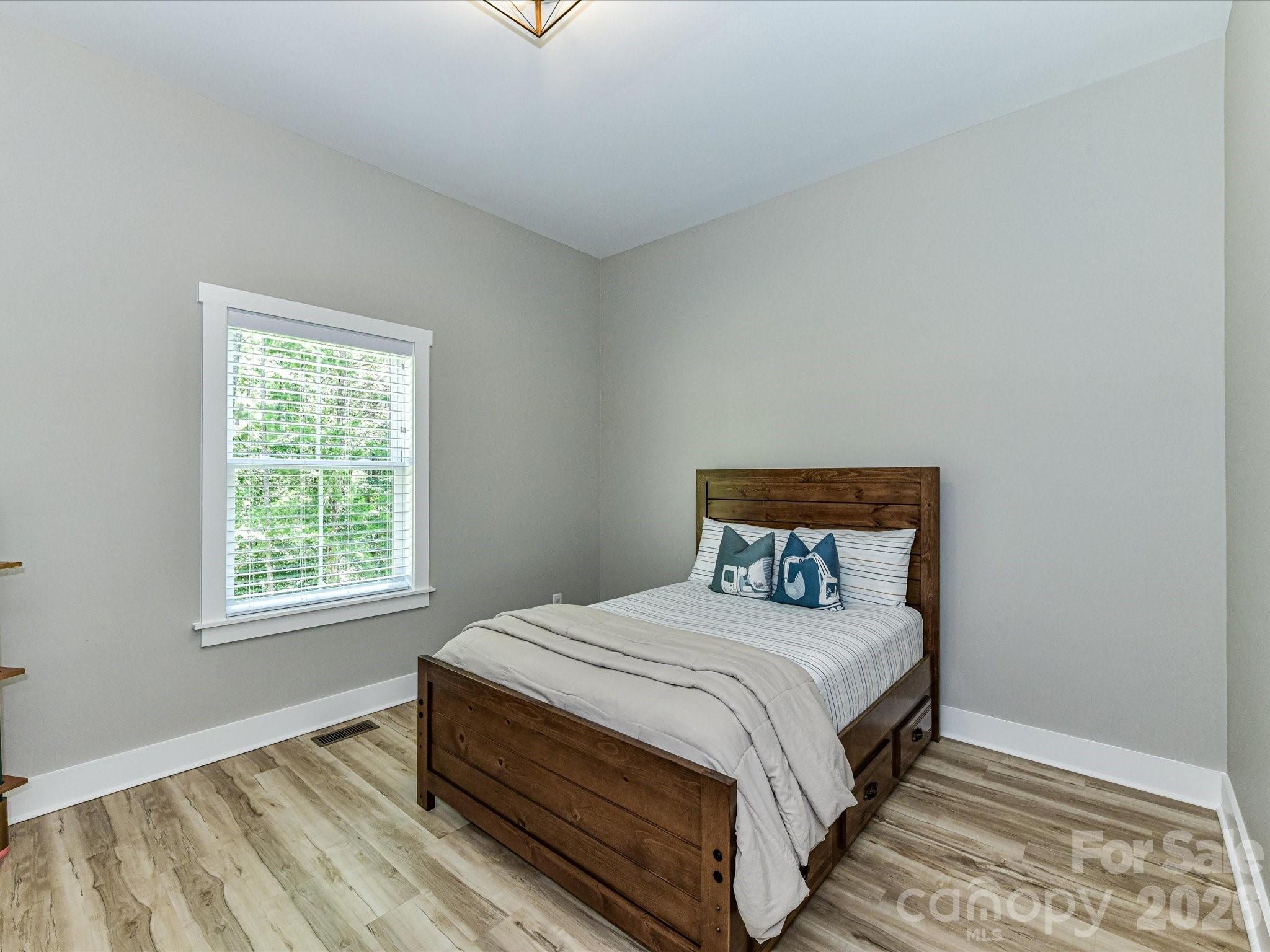 997 S Skyland Drive — Mount Pleasant
