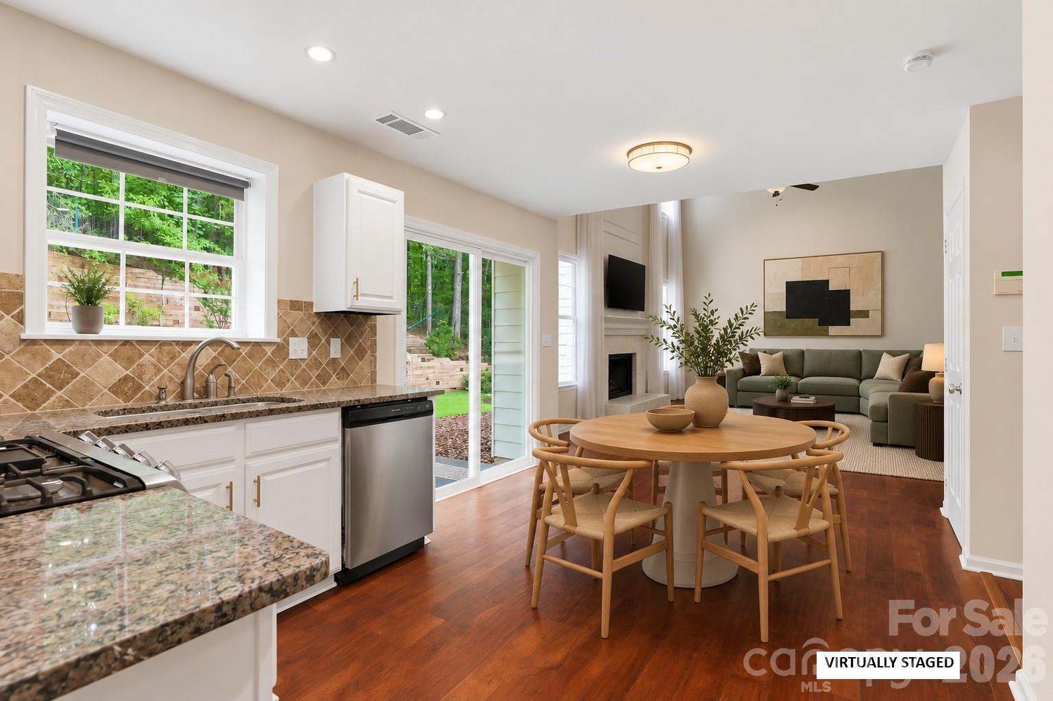 14339 Crown Harbor Drive — Charlotte
