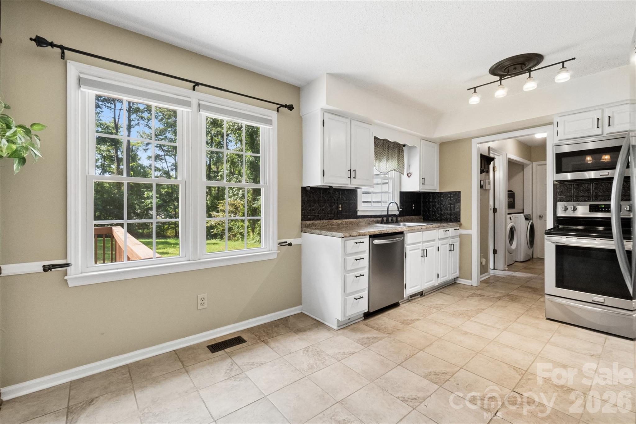 302 Nottingham Way — Wadesboro