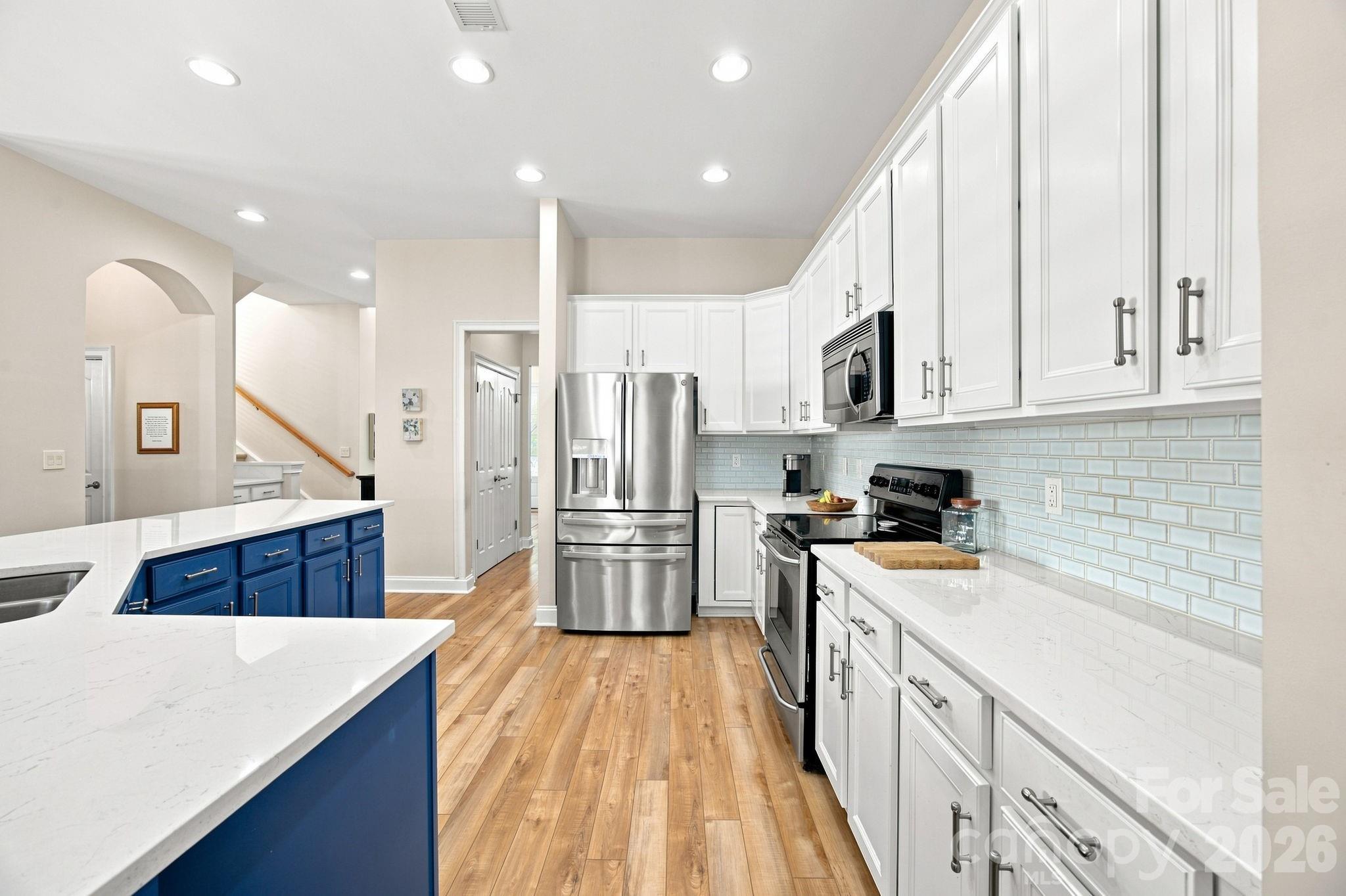 8025 Cottsbrooke Drive — Huntersville