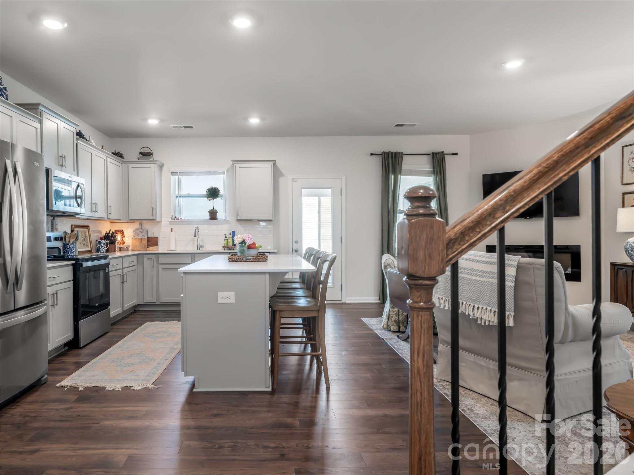 596 Country Oak Drive — Asheville