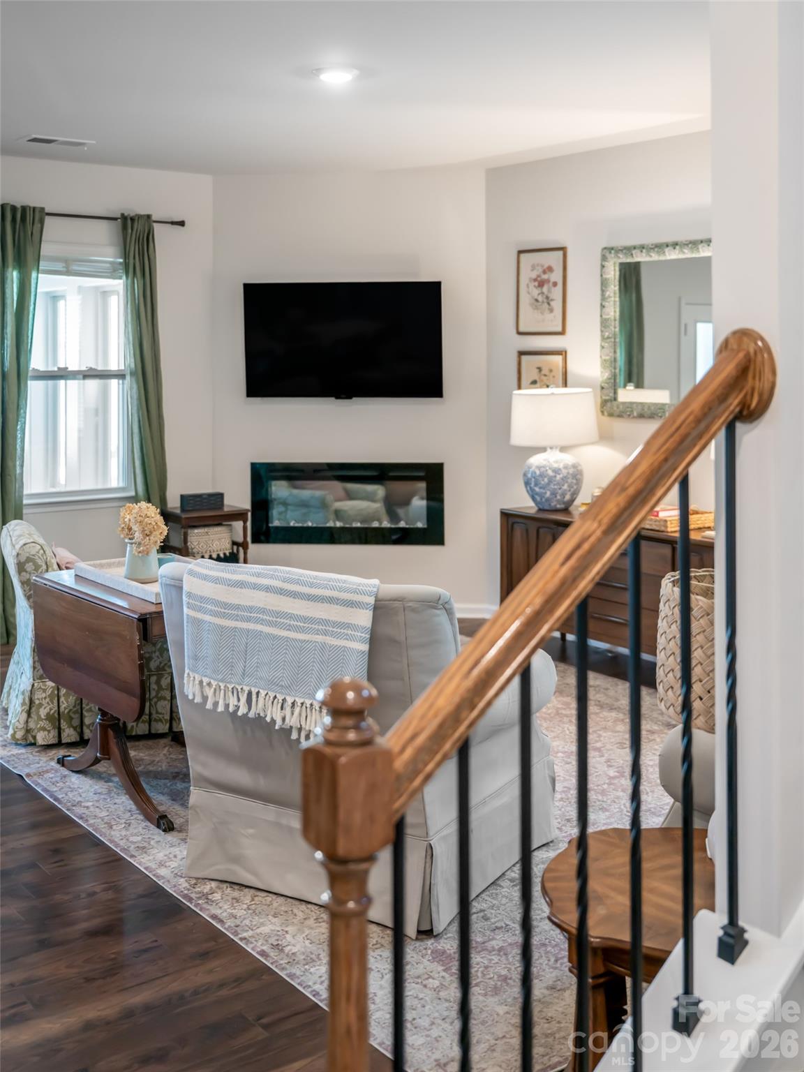 596 Country Oak Drive — Asheville