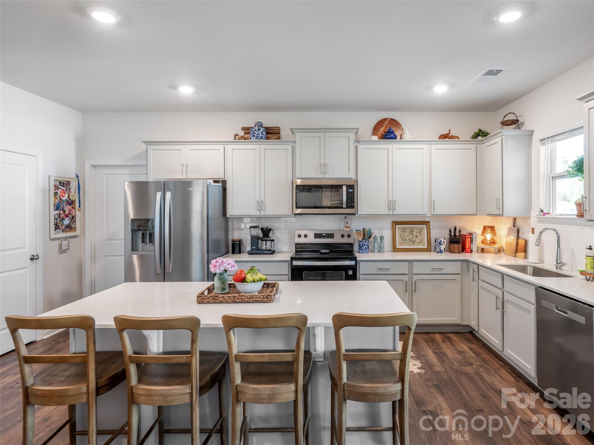 596 Country Oak Drive — Asheville
