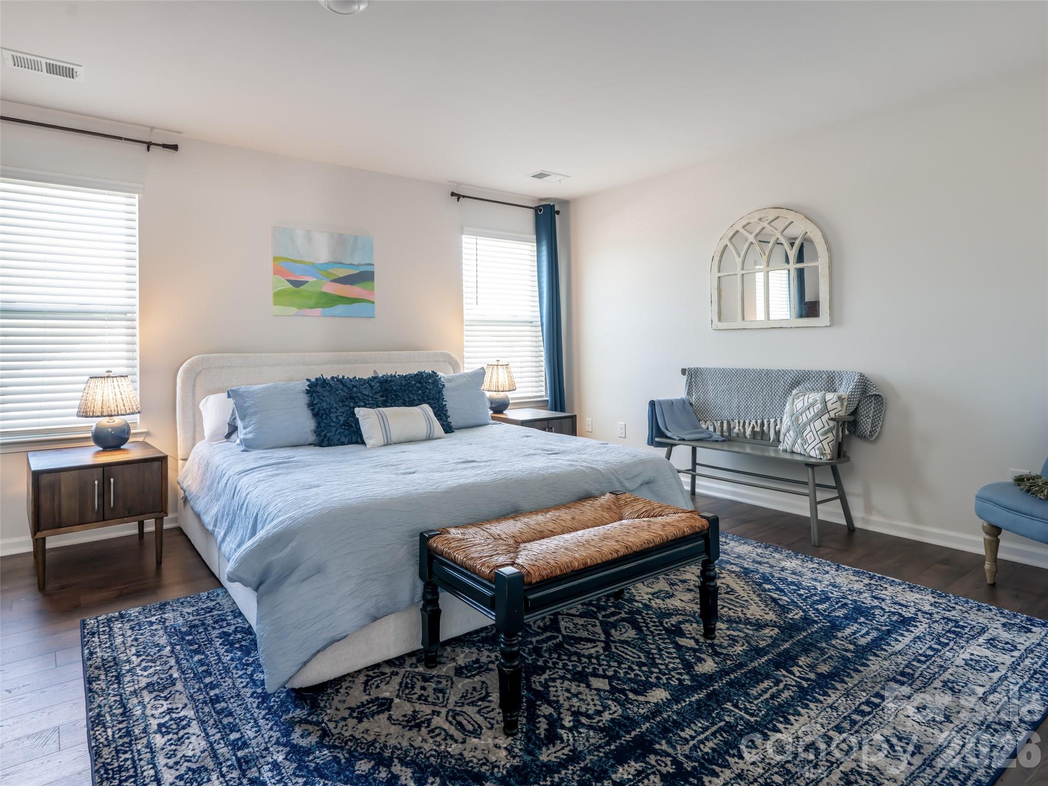 596 Country Oak Drive — Asheville