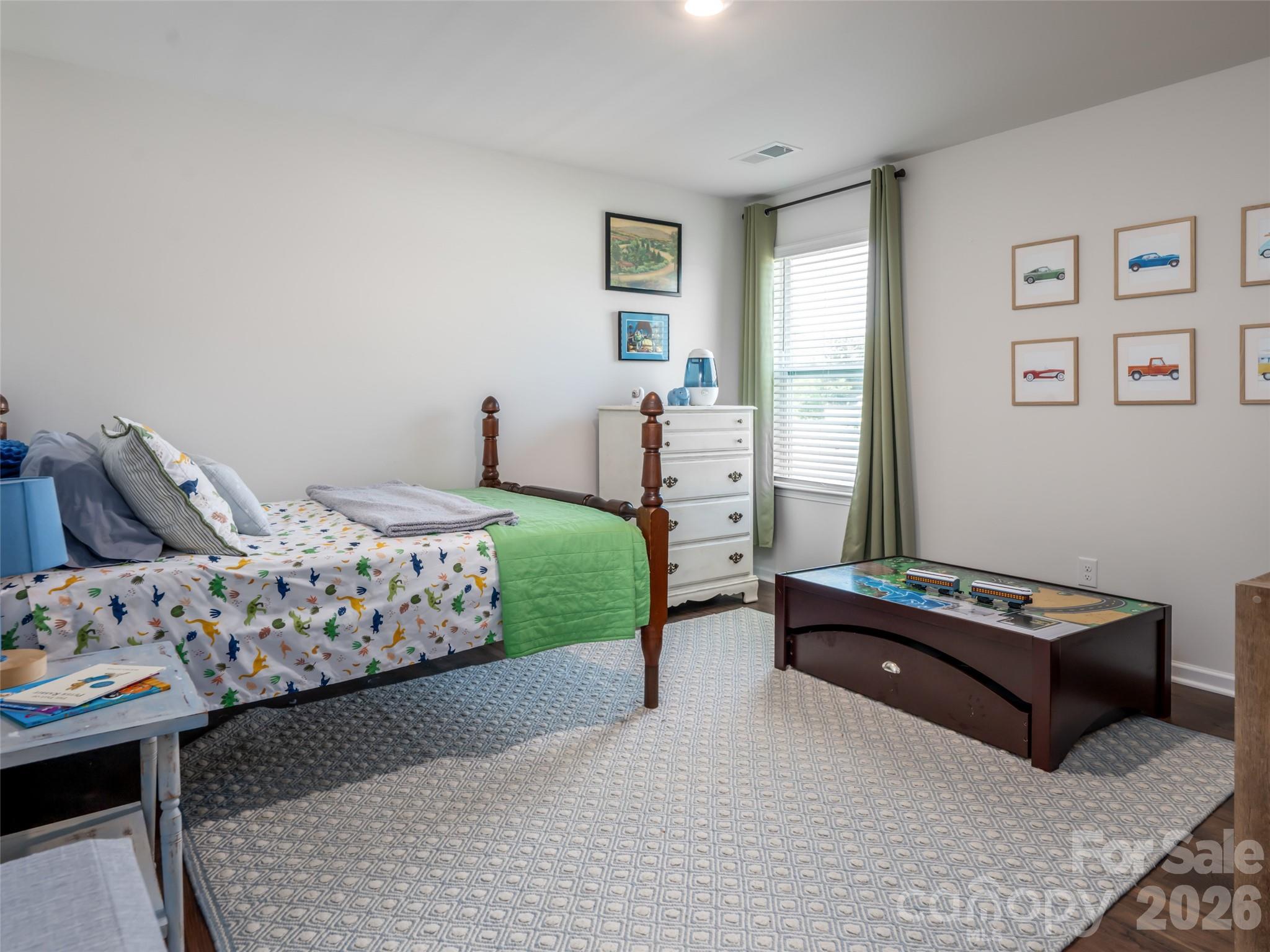 596 Country Oak Drive — Asheville