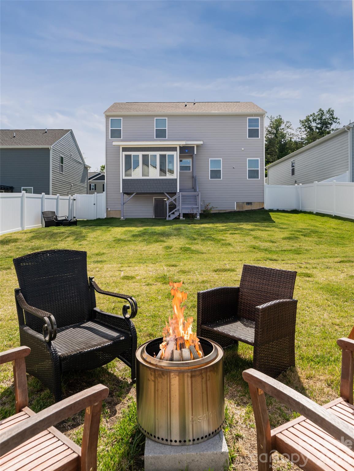 596 Country Oak Drive — Asheville