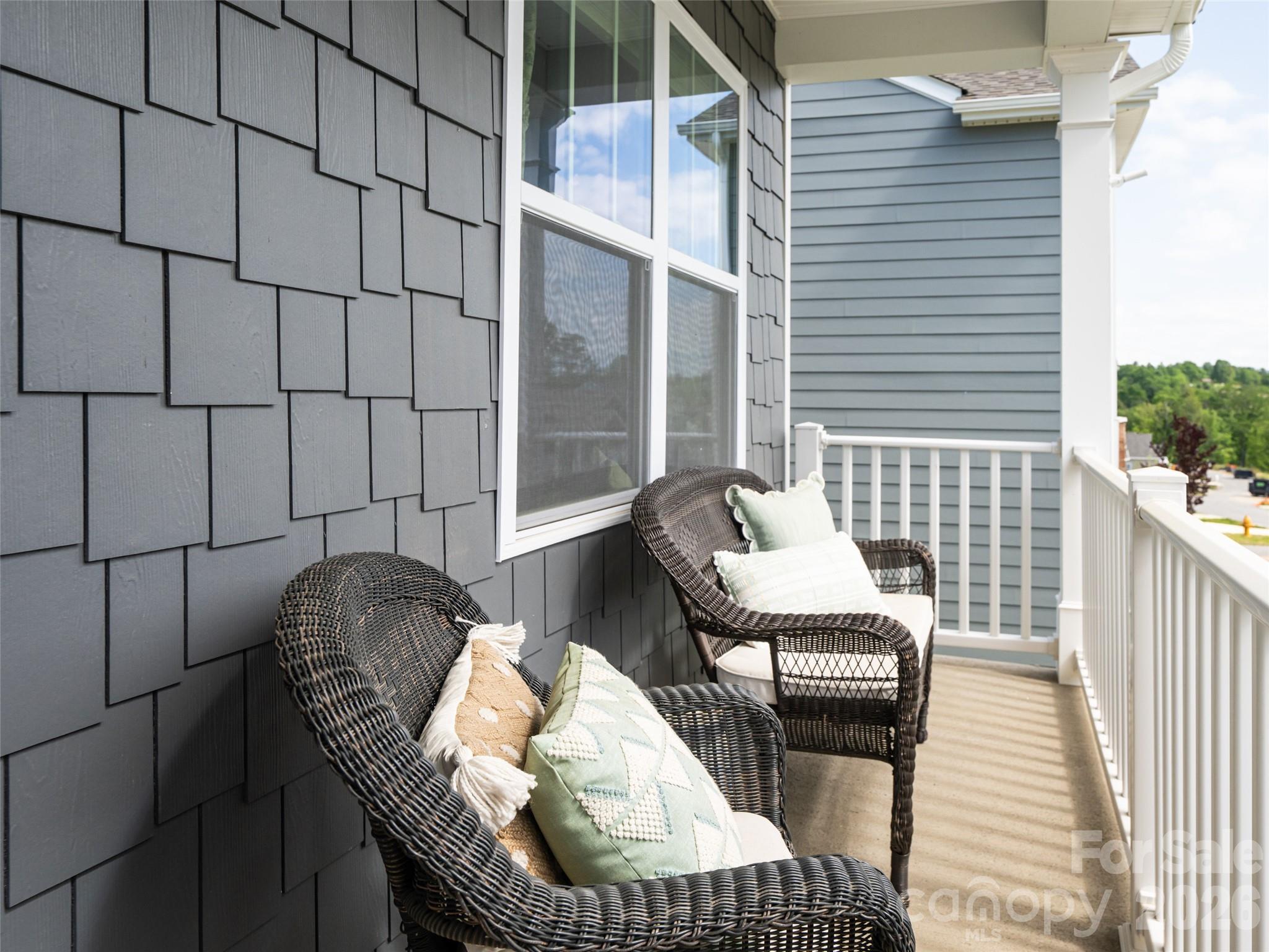 596 Country Oak Drive — Asheville