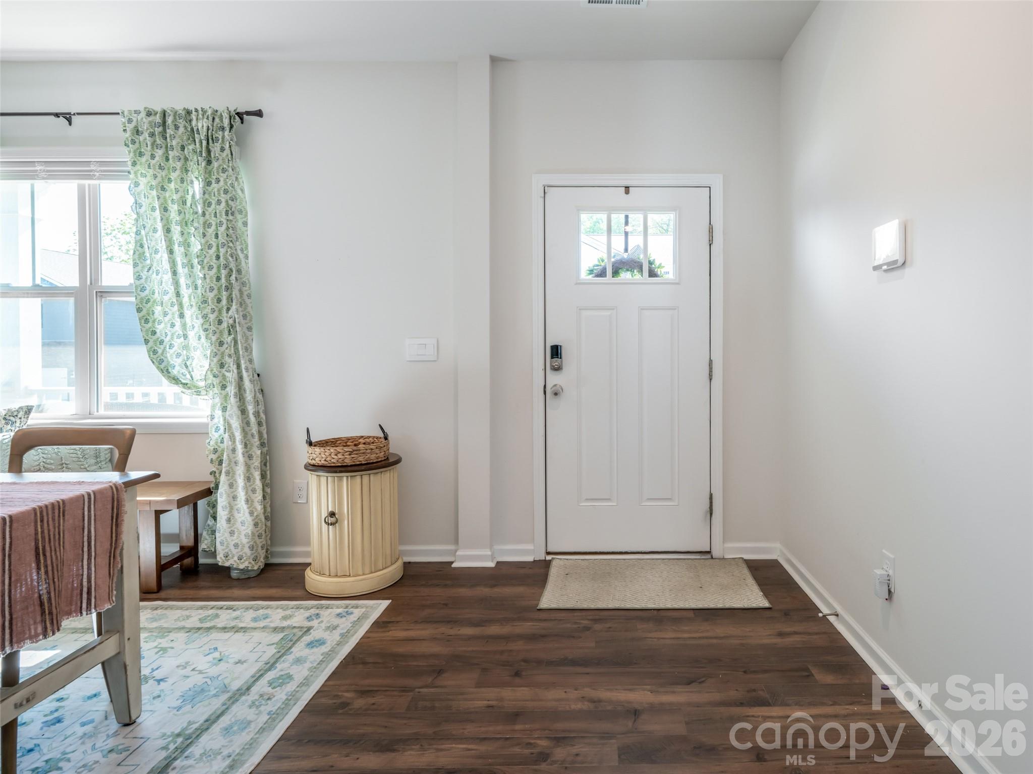 596 Country Oak Drive — Asheville