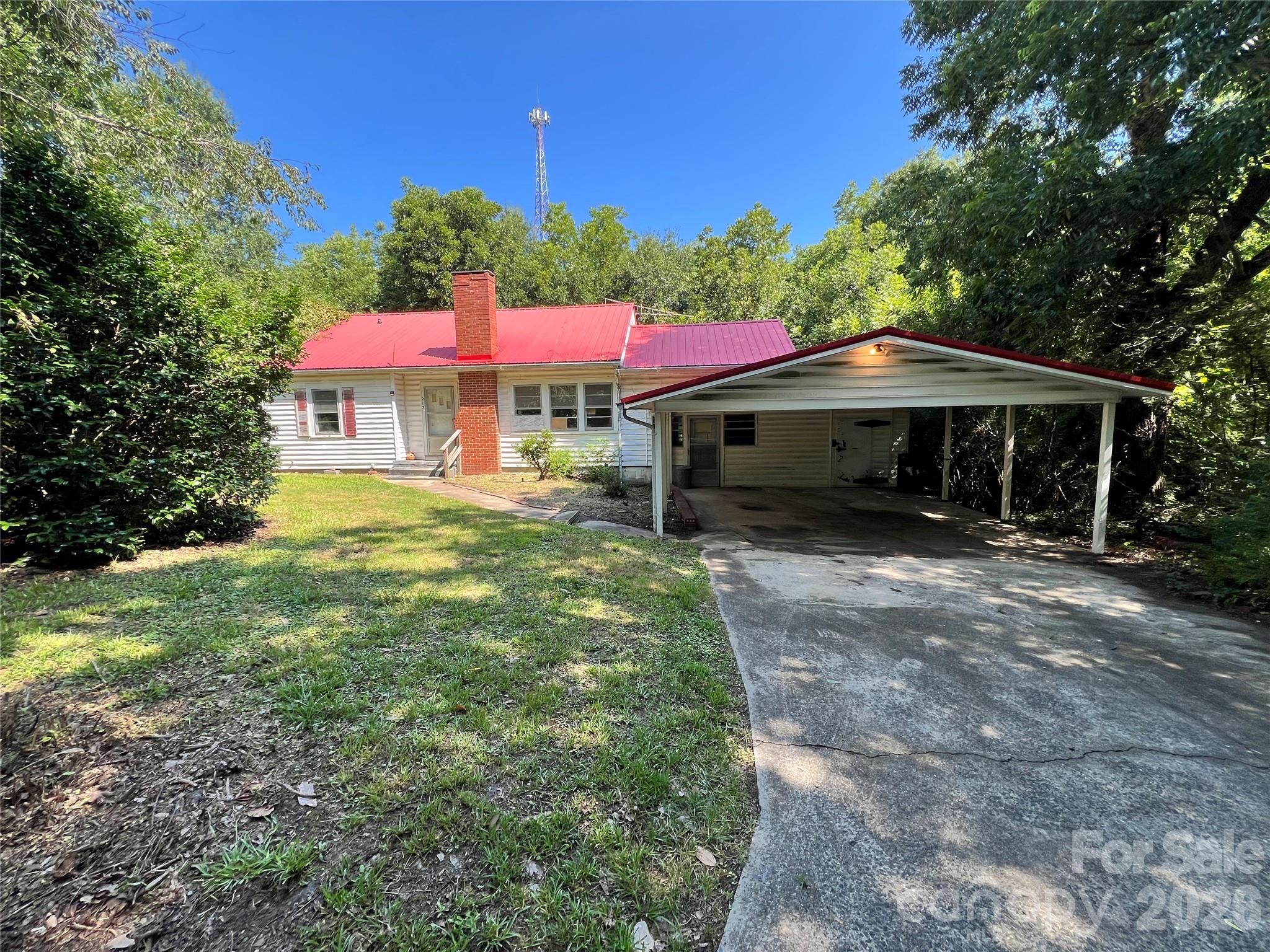 215 Factory Street — Biscoe