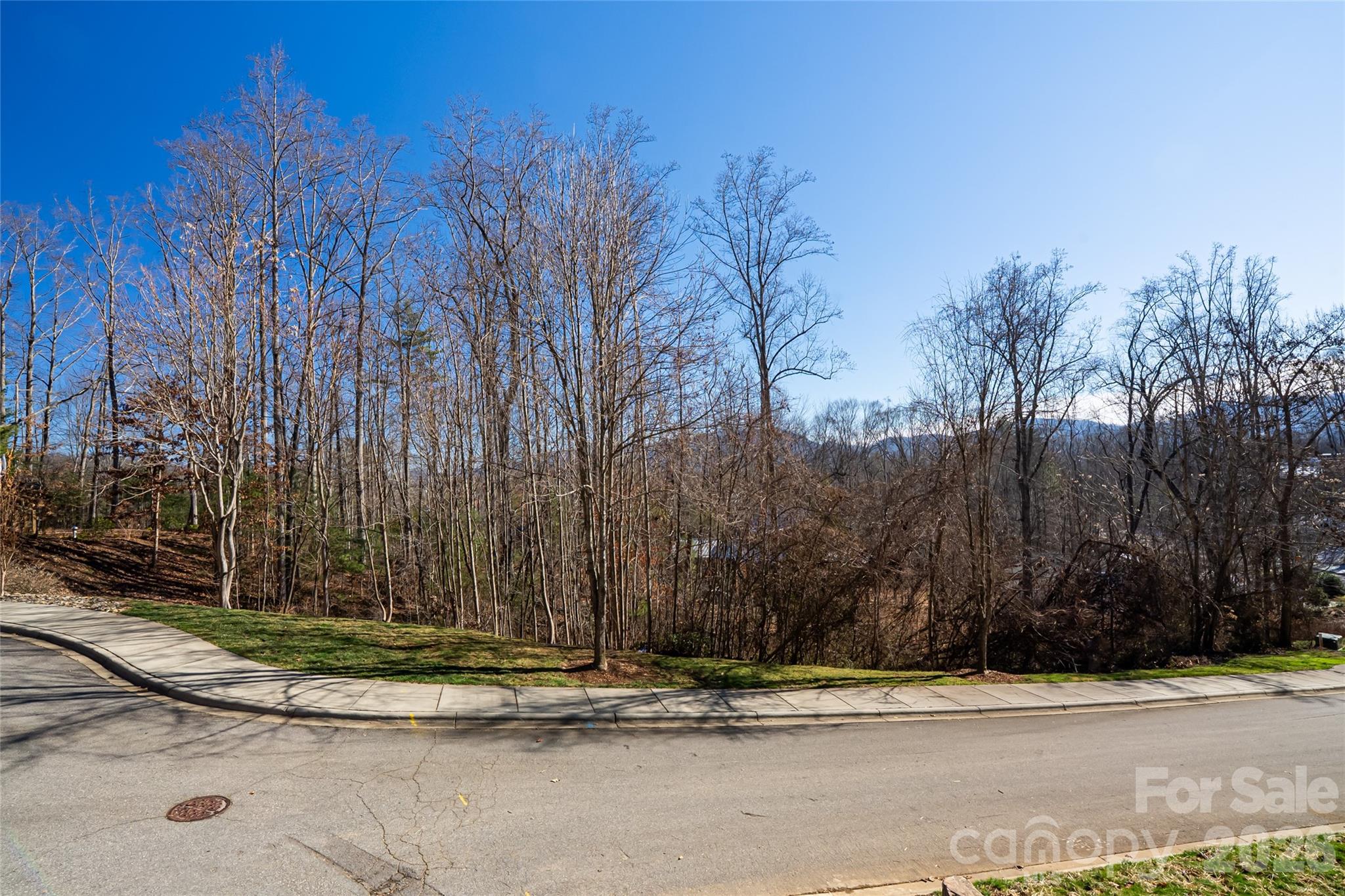 15 La Grange Drive — Asheville